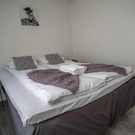 Center Getaway 9 By Berti Apartment